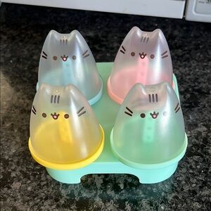 PUSHEEN Cute Popsicle Molds! Like new!